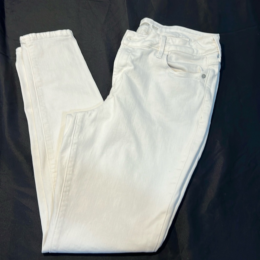 Woman’s Old Navy RockStar Super Skinny White Jeans Size 10